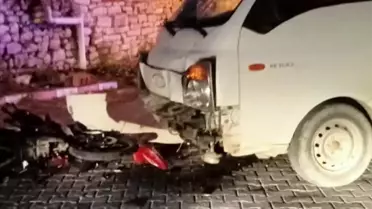 Manisa'da Motosiklet Kazası: 2 Yaralı