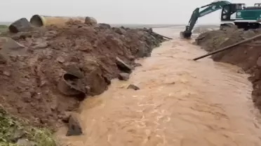 Nusaybin'de Sağanak Yağış ve Dolu: Sokaklar Gölleştı