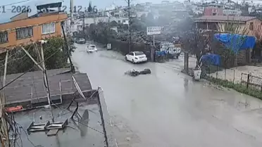 Kozan'da Motosiklet Kazası: Sürücü Yaralandı