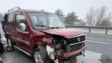 Uşak'ta Trafik Kazası: 6 Yaralı