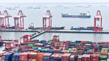 Taicang Limanı'nda Rekor Kargo İşlemi