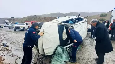 Bingöl'de Trafik Kazası: 4 Yaralı