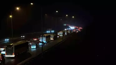 Bolu'da Dönüş Trafiği Kilitlendi