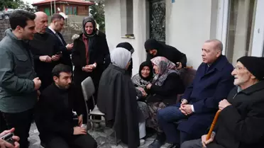 Cumhurbaşkanı Erdoğan Rize'de Komşularıyla Bayramlaştı