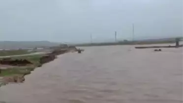 Diyarbakır'da Sel: Köprü Su Altında Kaldı