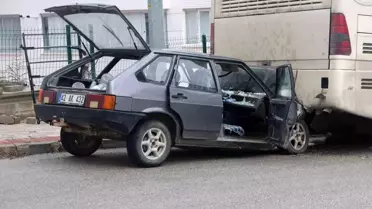 Konya'da Otomobil Otobüse Çarptı: 1 Yaralı