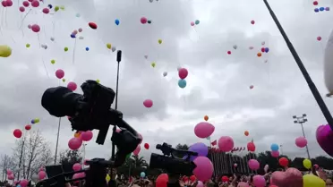 Tuzla'da balonlar kanseri yenen Almira için gökyüzüne uçtu