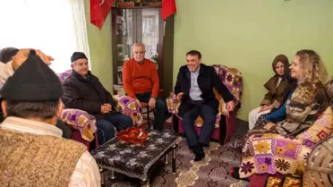 Vali Sözer'den şehit ailesine bayram ziyareti