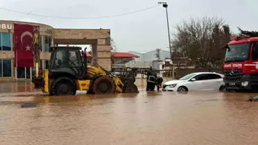 Viranşehir'de Sel: 9 Kişi Kurtarıldı