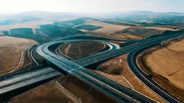 Bayramda otoyol ve köprülerden 12,3 milyon araç geçti