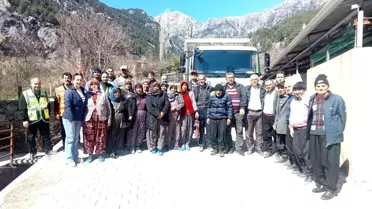 Büyükşehir'den üreticilere ipekböceği besleme tablası desteği