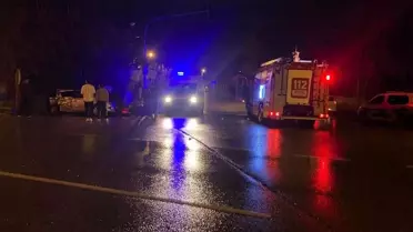 Dörtyol'da Hafif Ticari Araç Devrildi