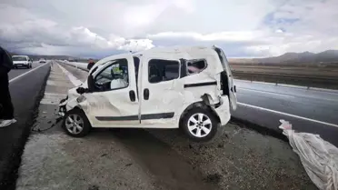 Sivas’ta Trafik Kazası: Direksiyon Hakimiyeti Kaybedildi