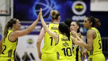 Fenerbahçe, ÇBK Mersin'i Geçti!