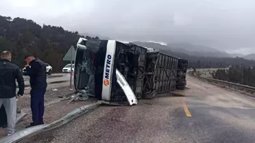 Seydişehir'de Otobüs Devrildi: 15 Yaralı