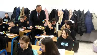 Pendik'te ara tatil sonrası ilk ders zili bayram coşkusuyla çaldı