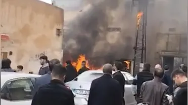 Şanlıurfa'da Trafo Patladı, 4 Araç Yanarak Hasar Gördü