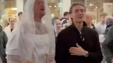 Süper Lig devinde kupalar kazanıyordu, şimdi gelinlik giyip şarkı söylüyor