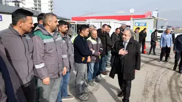 Talas'ta bayram coşkusu: Başkan Yalçın personelle kucaklaştı