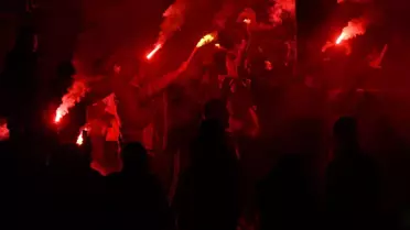 Verilen cezaları adaletsiz bulup tribünlerden süresiz olarak çekildiler