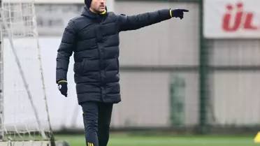 Fenerbahçe Beşiktaş Maçına Hazırlanıyor