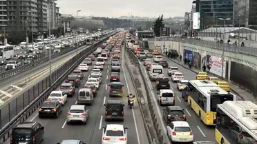 İstanbul'da akaryakıt zammı trafiğe yansımadı
