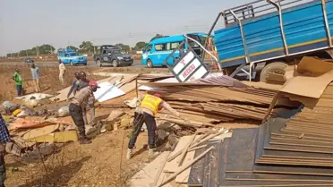 Nijerya'da Kamyon Kazası: 10 Ölü, 20 Yaralı