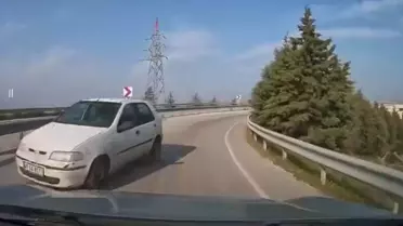 Yunusemre'de Ters Yöne Giren Araç Kamereye Yansıdı