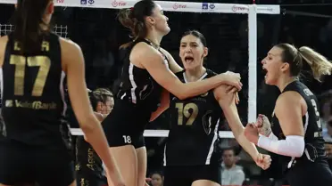 VakıfBank Finale Yükseldi