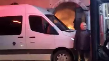 Bursa'da Tarihi Binada Yangın Kontrol Altına Alındı