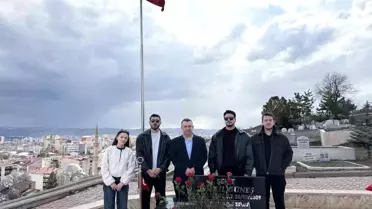 Güneş mezarı başında anıldı