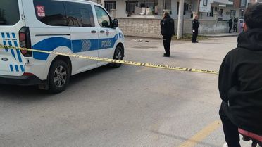 Tarsus'ta Bıçaklı Saldırı: Kadın Ağır Yaralı