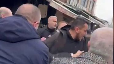 Seyyar Satıcı ile Zabıta Arasında Kavga: 2 Yaralı