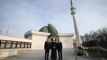 TBMM Başkanı Kurtulmuş, Hırvatistan'da 'Ayasofya' Temalı Serginin Açılışını Yaptı