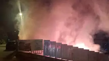 Üsküdar'da Şantiye Yangını Kontrol Altına Alındı