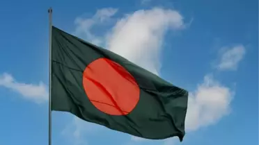 Yolcu otobüsü nehre düştü! Sudan 26 cansız beden çıkarıldı, kayıplar var