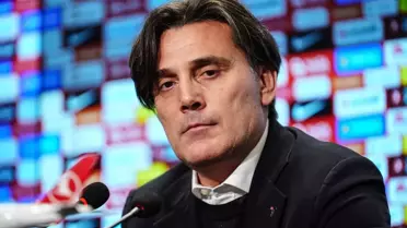 Rumenlerden provokasyon! Montella'ya basın toplantısında saygısız soru