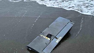 Sakarya'da İHA Kanadı Sahile Vurdu