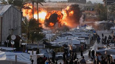 Savaşta 27. gün! ABD-İsrail Lamerd Havalimanı'nı vurdu, İran 202 hava aracını imha etti