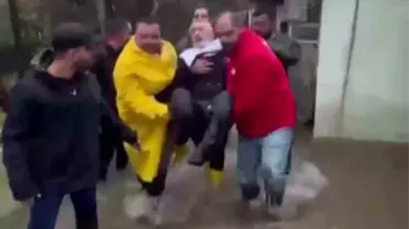 Reyhanlı'da Felçli Adam Kızılay Tarafından Kurtarıldı