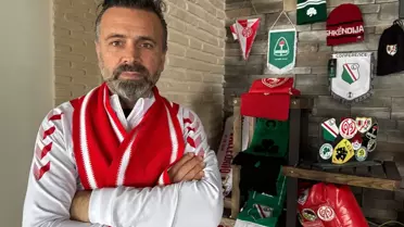 55 metrekarelik bayrak yaptırdı, 31 bin kilometre gezdi! Hepsi tek bir sevda için