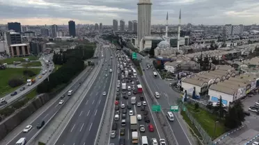 4 cezaevi aracı birbirine girdi; 6'sı jandarma 17 kişi yaralandı