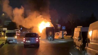 Kağıthane'de Midibüs Yangını