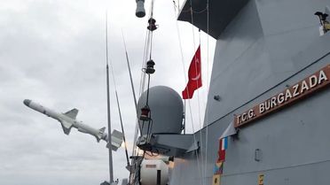 Savaş sürerken Türkiye'den gövde gösterisi! ATMACA füzesine yeni yetenek