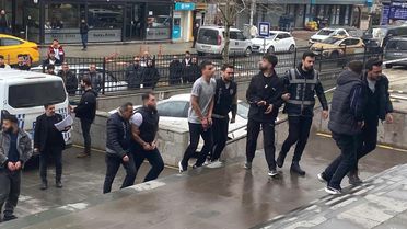 Para için arkadaşını kaçırdılar