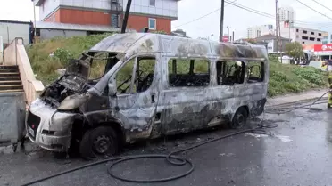 Ümraniye'de Minibüs Yangını