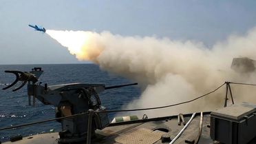 İran, 20 Pakistan gemisinin Hürmüz Boğazı'ndan geçişine izin verdi