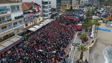 Özgür Özel: 'Ne Ekrem ne Ömer'i veririz'