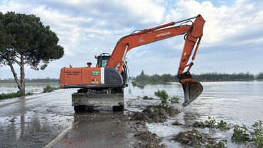 Büyük Menderes Nehri Taştı