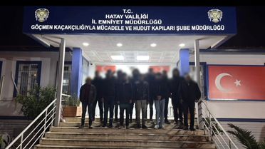 Hatay'da kaçak göçmen operasyonu: 11 kişi yakalandı, 2 organizatör tutuklandı